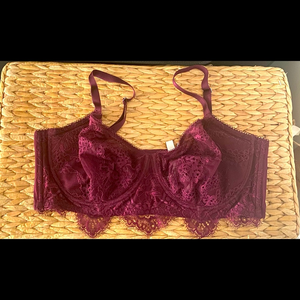 Victoria’s Secret Unlined Bra with Lace